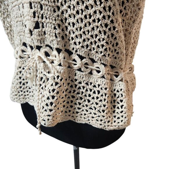 Vintage Crochet Shirt S M Cardigan Ecru V Neck Doily Scallop Loose Weave - Picture 6 of 9